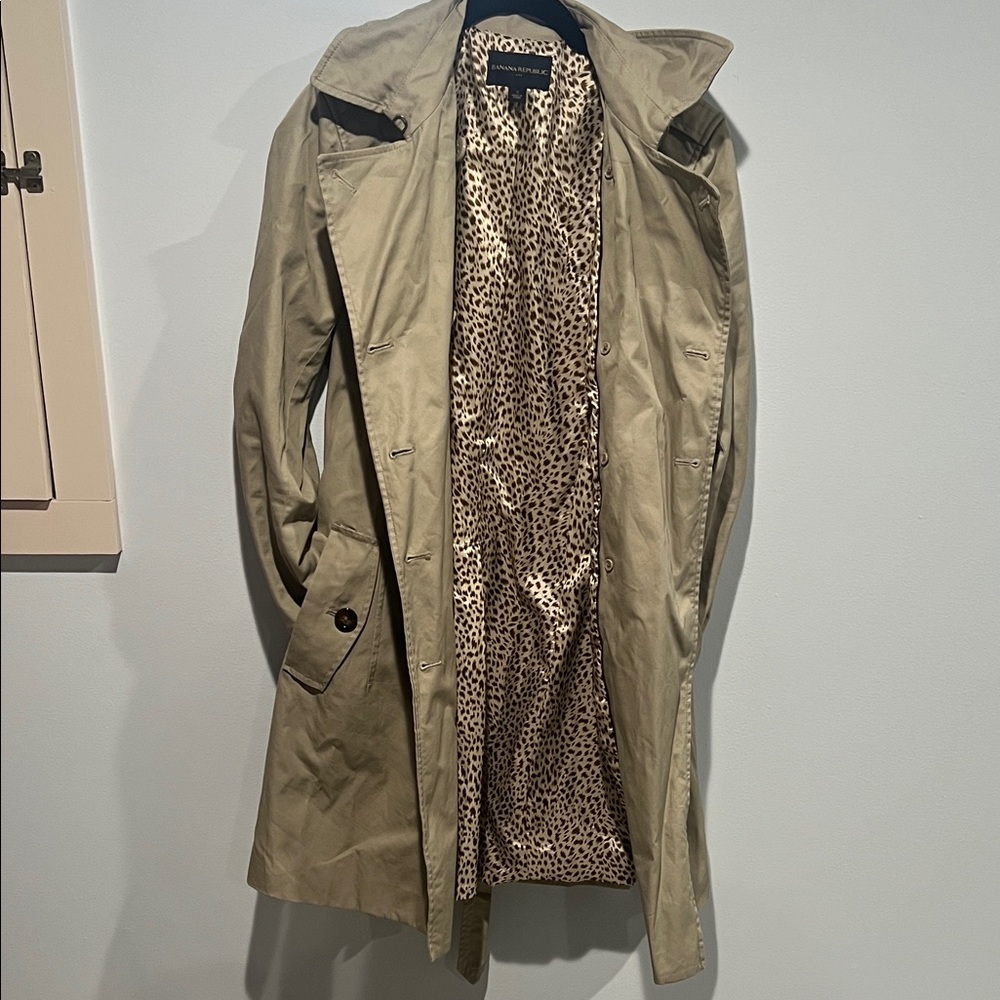 Banana Republic Tan Double-Breasted Trench Coat 🧥 Size Small Belted - Picture 11 of 16